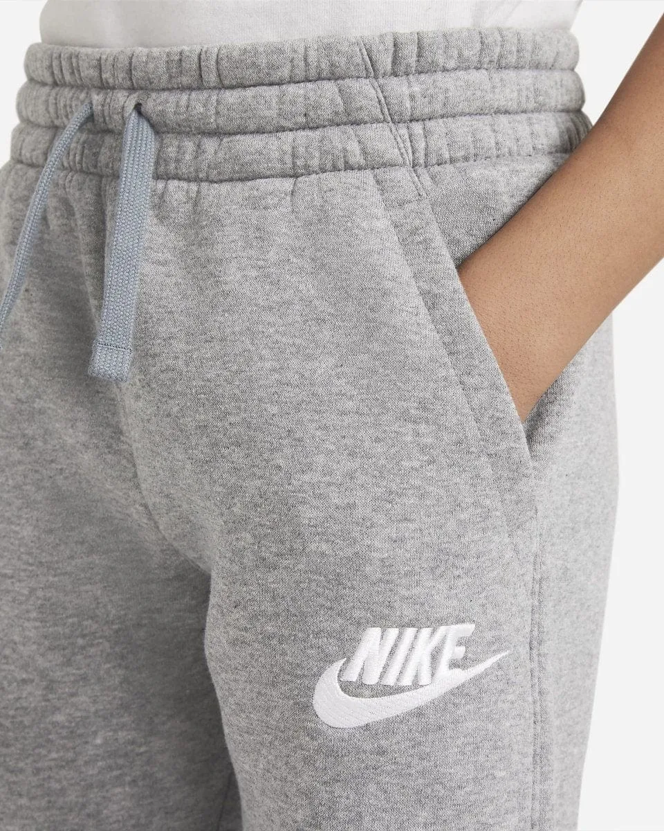 NIKE JUNIOR SPORTSWEAR CLUB FLEECE JOGGER GREY TRACKPANTS